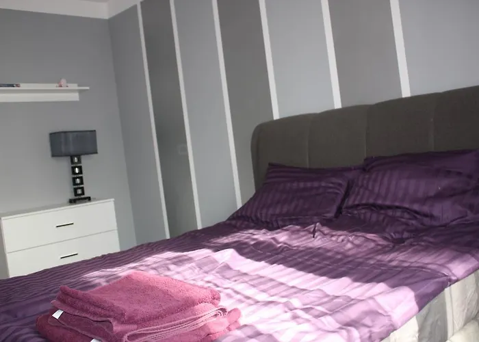U-Stay Bond Apartament