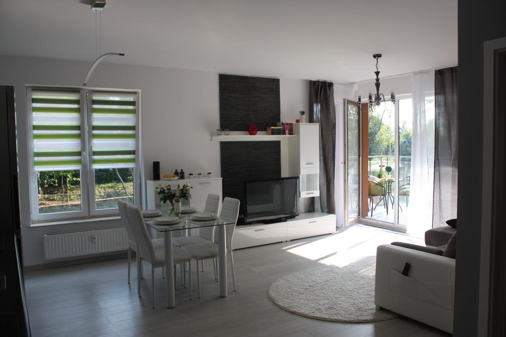 U-stay Bond Apartament Apartment